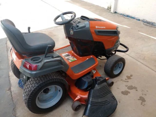 TRATOR HUSQVARNA 26CV LGT2654 2016 - Foto 4