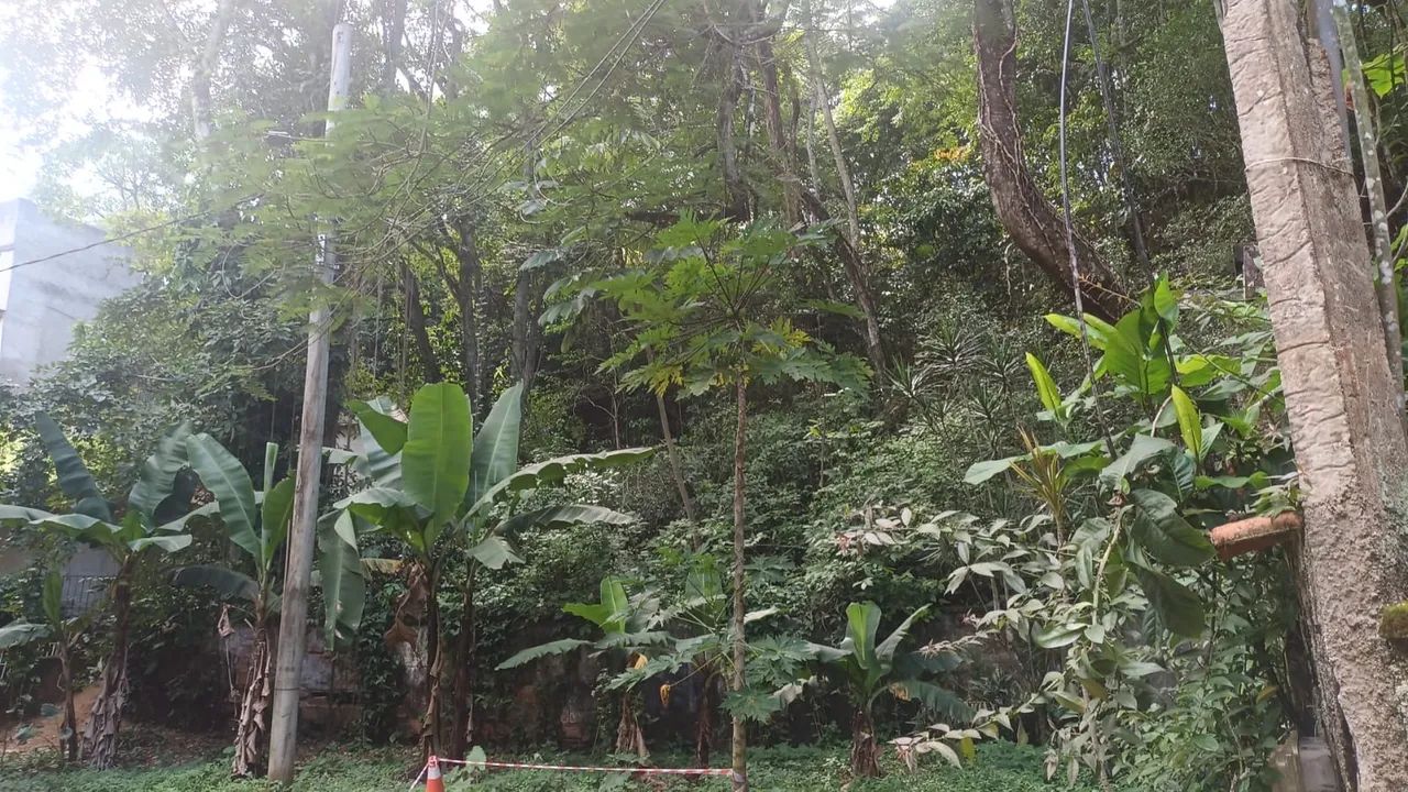 Terreno 930 m2 - São Gonçalo 
