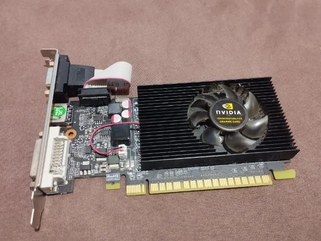 Placa de Vídeo GT 730 2GB DDR3 - FUNCIONANDO - R$79!