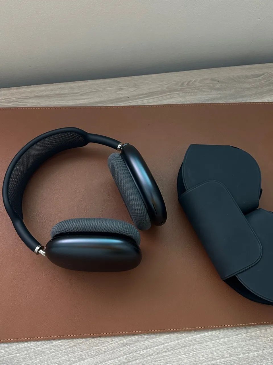 Apple Airpods Max 2 (USBC) - Fones de Ouvido - Terra Bonita