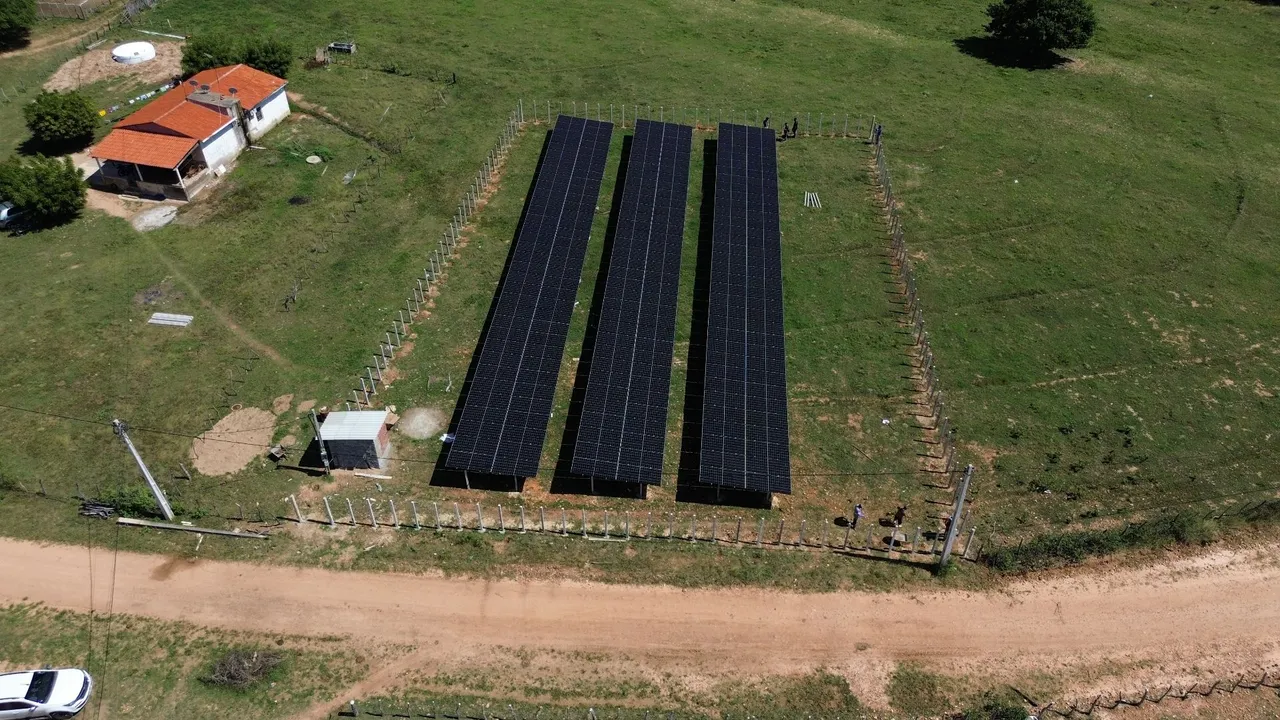 Vendo Sistema de Energia Solar Fotovoltaica - Já construida