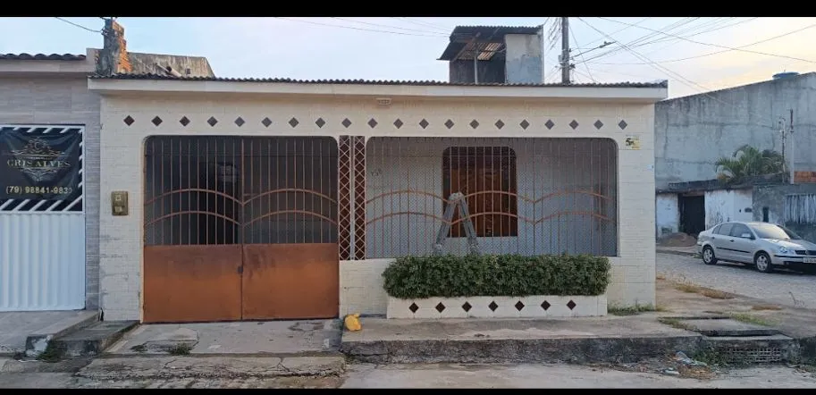 Casa 2/4 de esquina - no Bugio