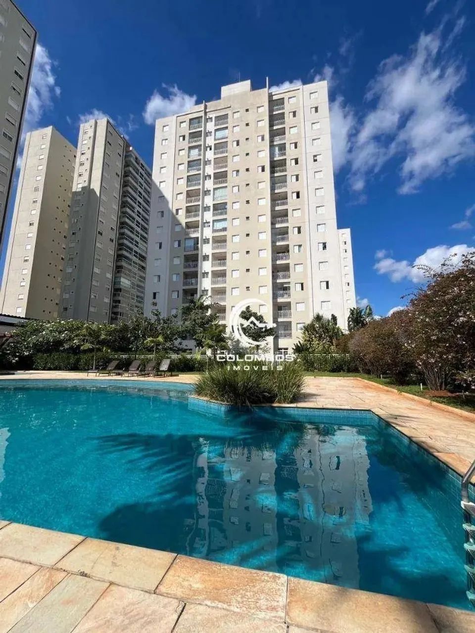 Apartamento com 2 dormitórios para alugar, 62 m² por R$ 4.260/mês - Mansões Santo Antônio 