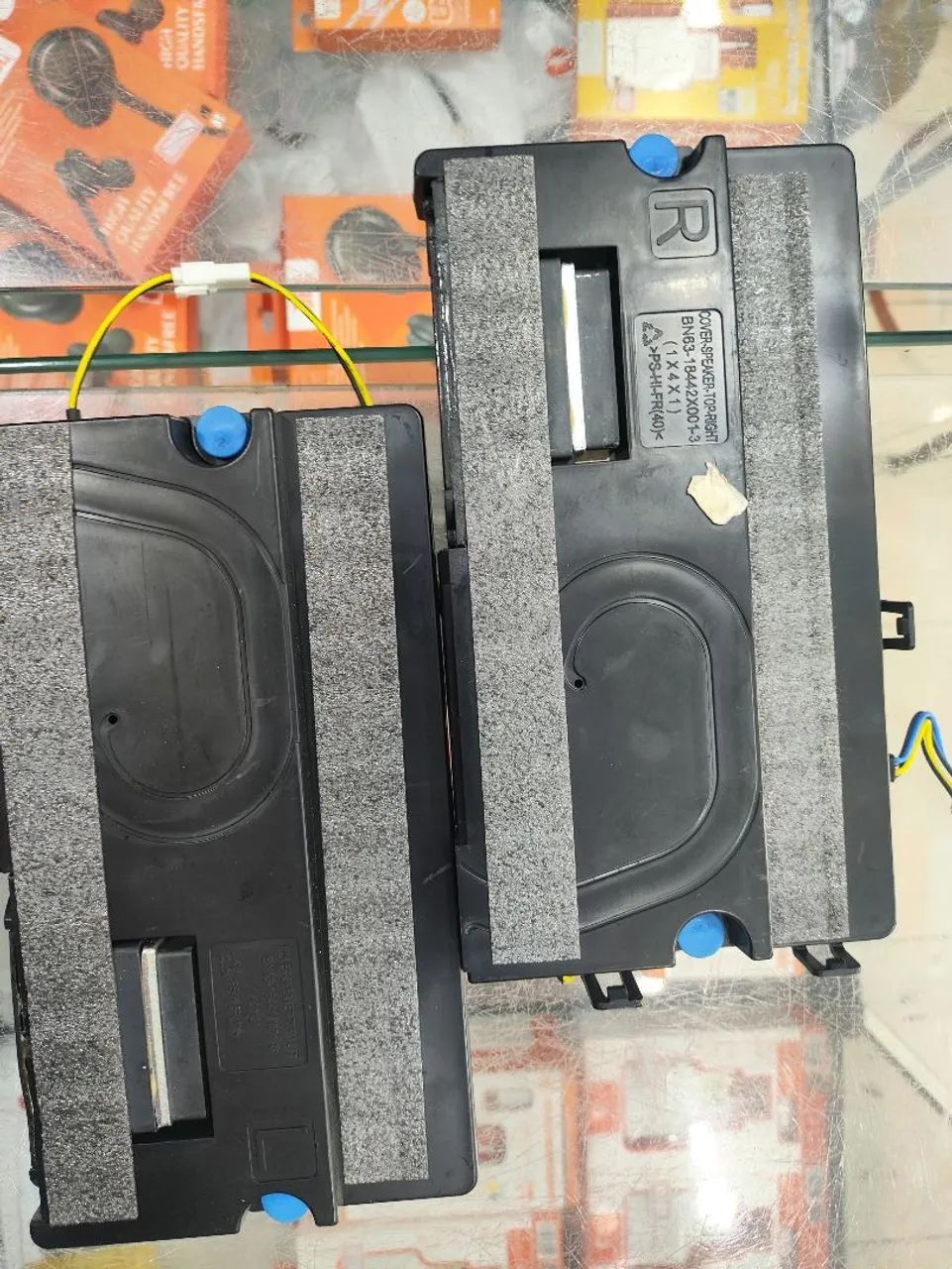 Tv Samsung un50tu8000g alto falante par