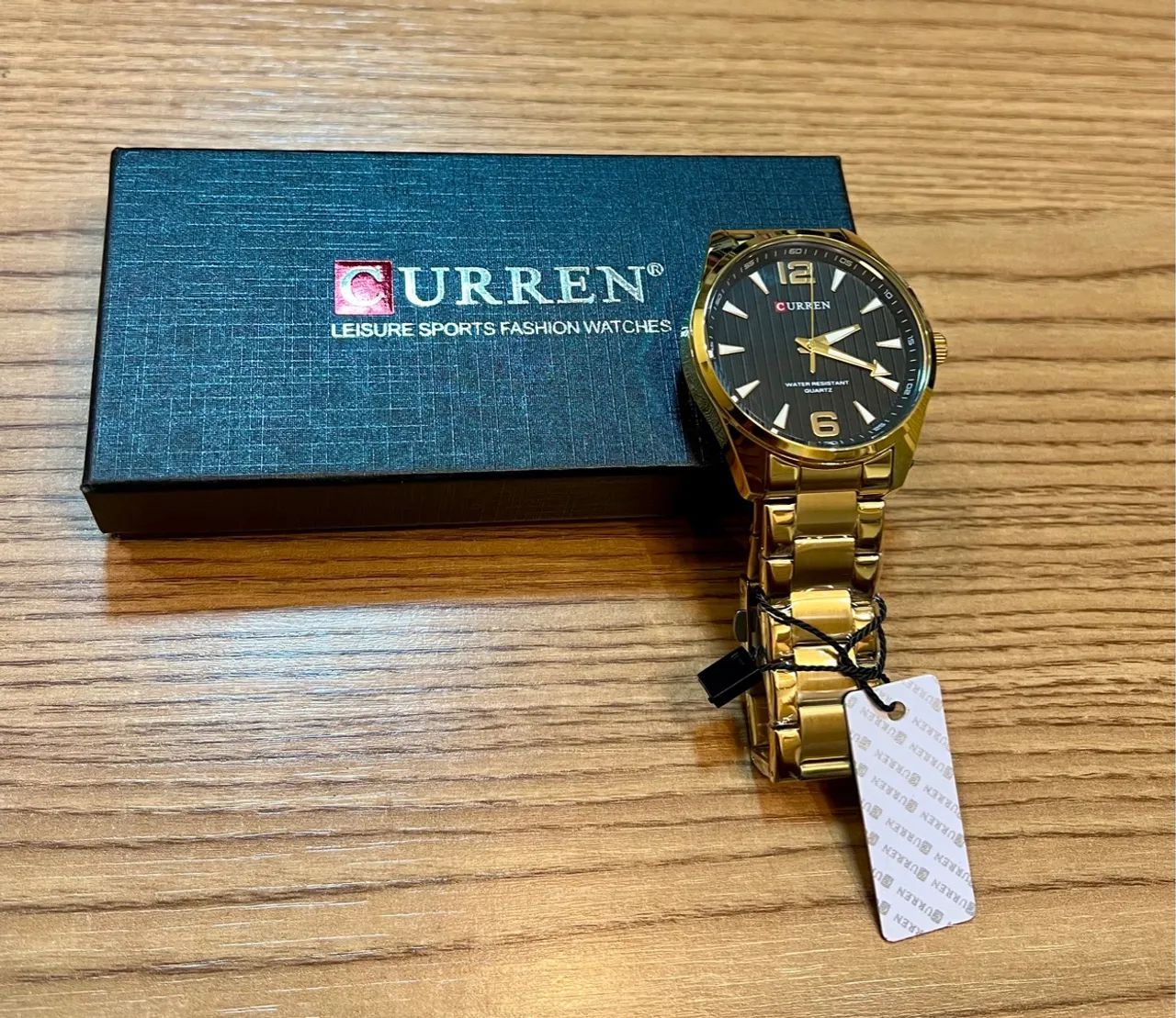 Relógio Masculino Curren 8434 - Luxo com Bisel Dourado e Fundo Preto