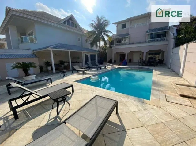 Casa com 517m² e 6 suítes no Jardim Marapendi, na Barra da Tijuca e custo R$ 5.399.000,00!
