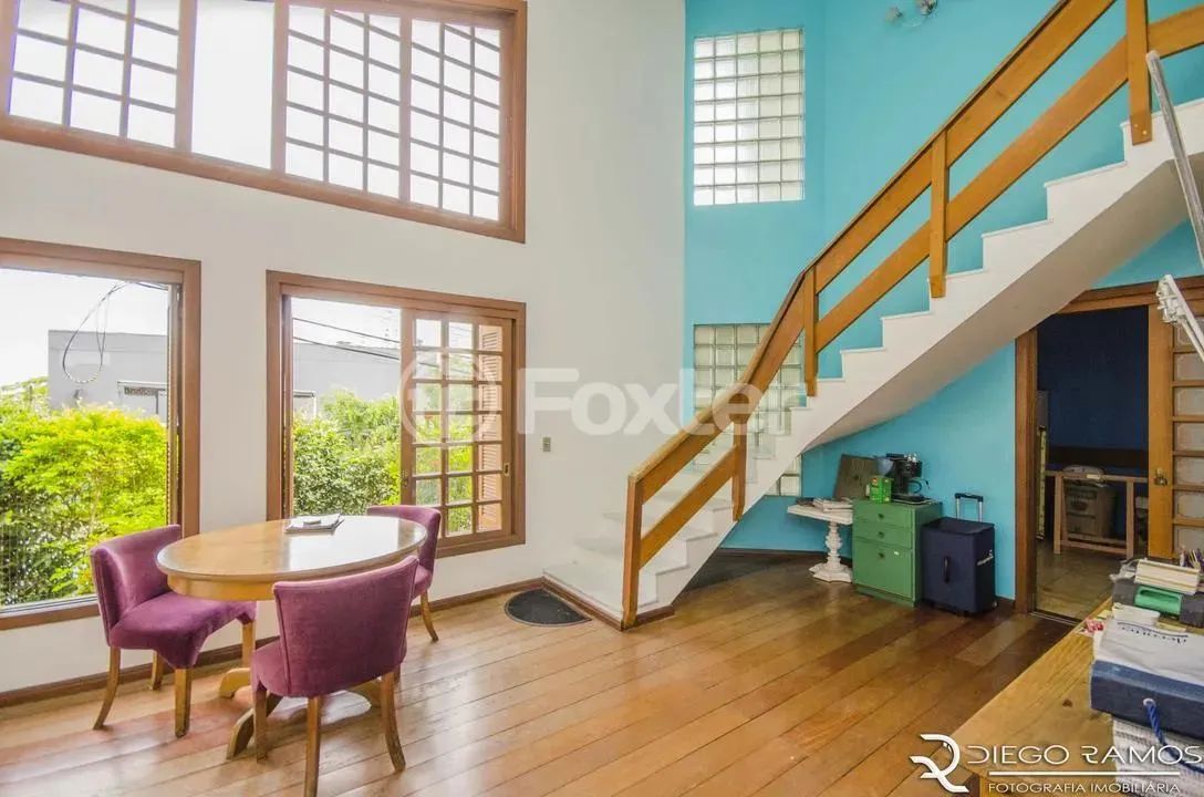 Casa à venda Rua Roque Calage, Passo da Areia - Porto Alegre - Foto 2