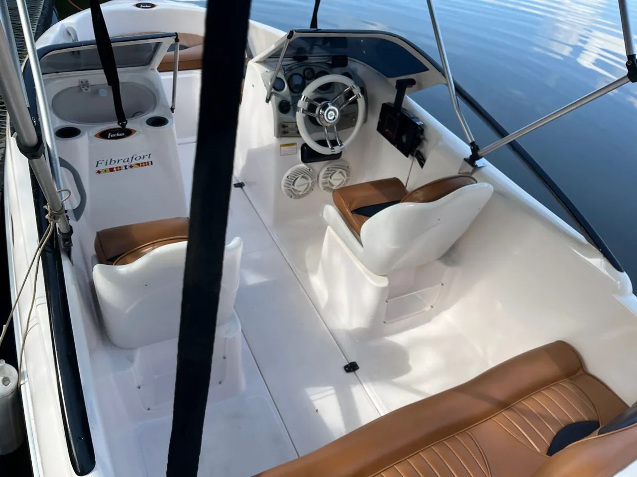 Lancha focker 17 pés linda 