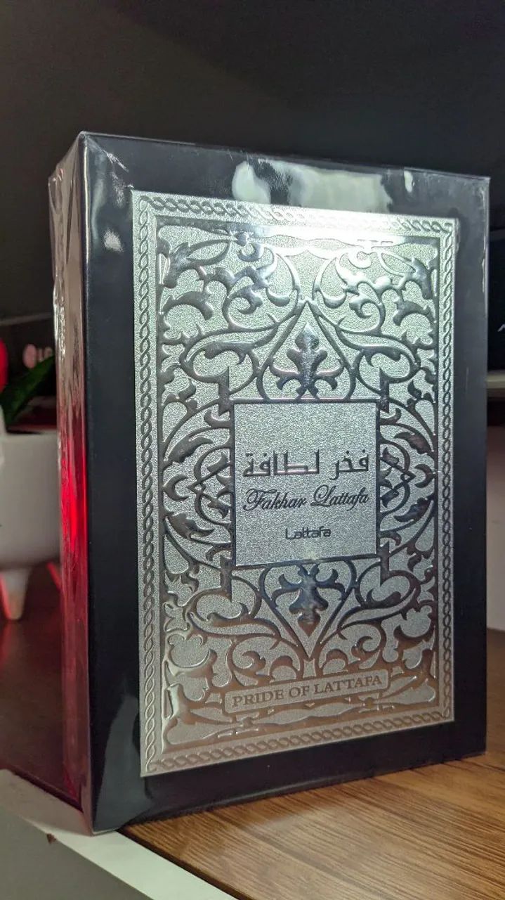 Perfume Lattafa Fakhar Lattafa - 100ml ORIGINAL E LACRADO 