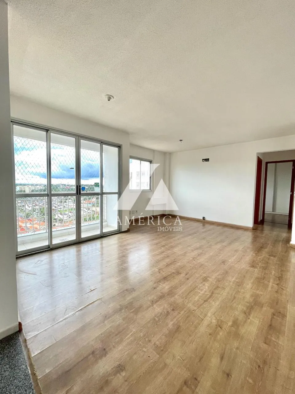 Imóvel para aluguel e venda tem 70 metros quadrados com 2 quartos em Despraiado - Cuiabá -