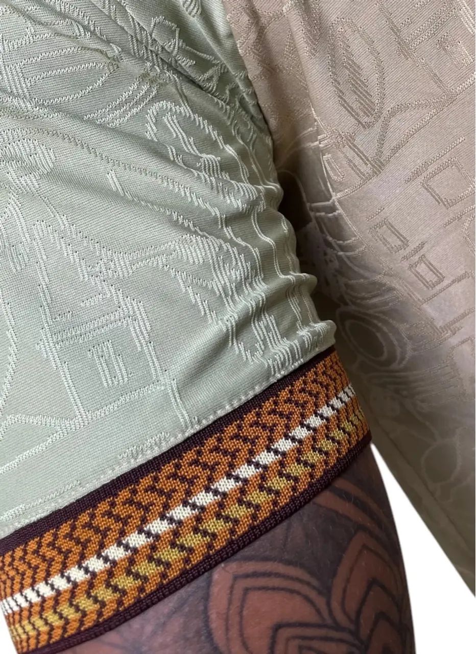 Camisa Esporte Clube Bahia - Edição Especial Dourada - Bahia de Todas as Artes - Oficial - Foto 3