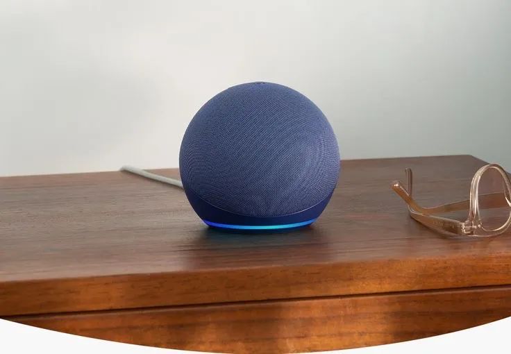 Echo Dot 5ª Geração, assistente virtual Alexa.