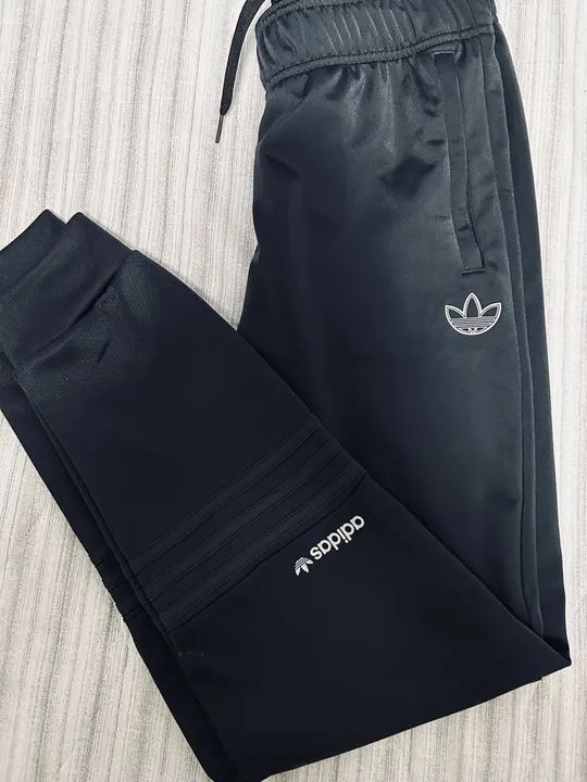 Calça Adidas original - Preta - Tamanho L - 13/14 anos - Foto 4