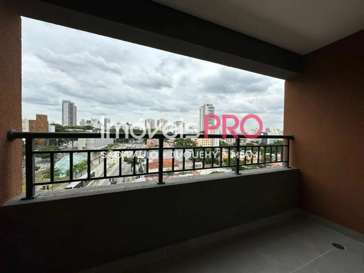 Studio na Chácara Santo Antônio ao lado do metrô