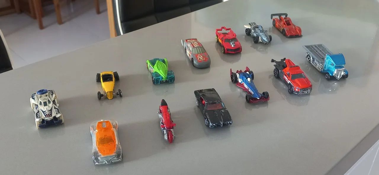 Carros Hot Wheels em ótimo estado - Foto 4