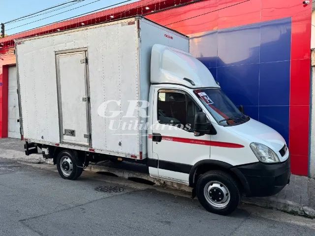Iveco Daily 35s14 2014 Baú Plataforma - Foto 2
