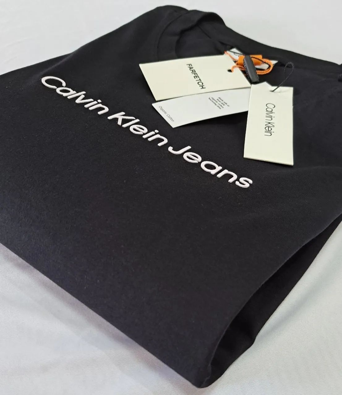 Camiseta clássica Calvin Klein - Preta - Foto 3