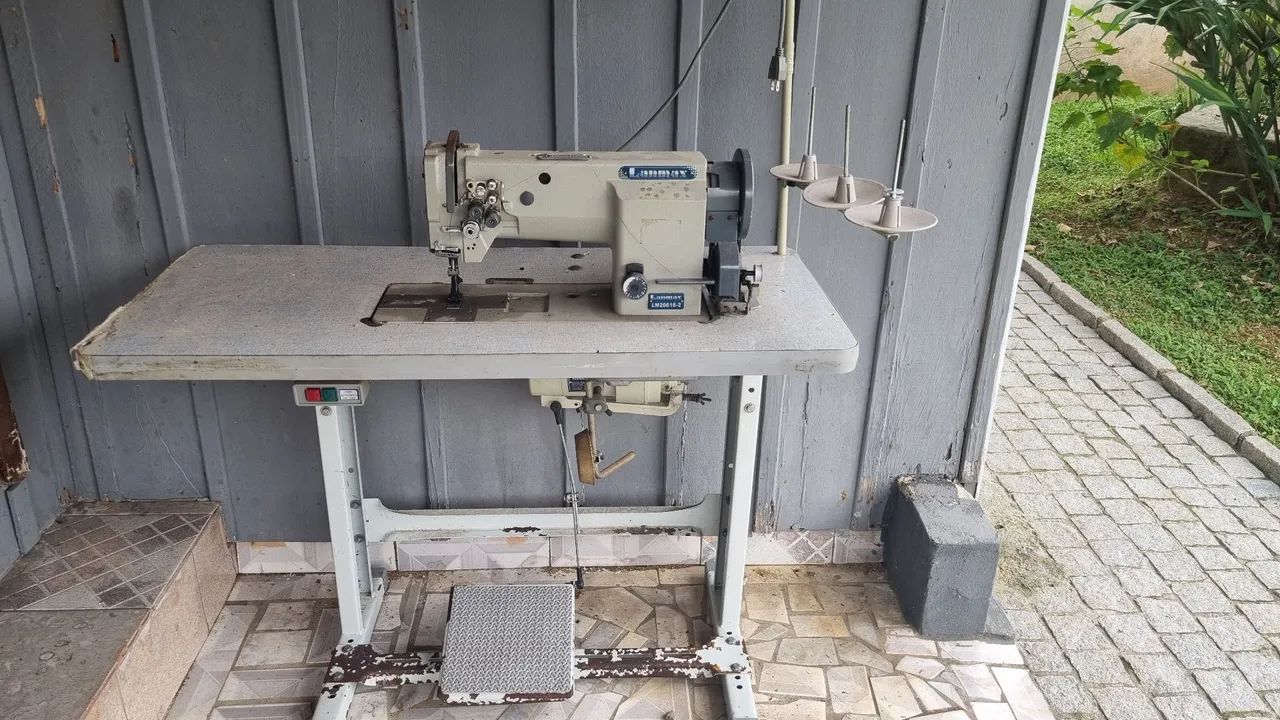 Máquina de Costura Industrial Usada - Foto 2