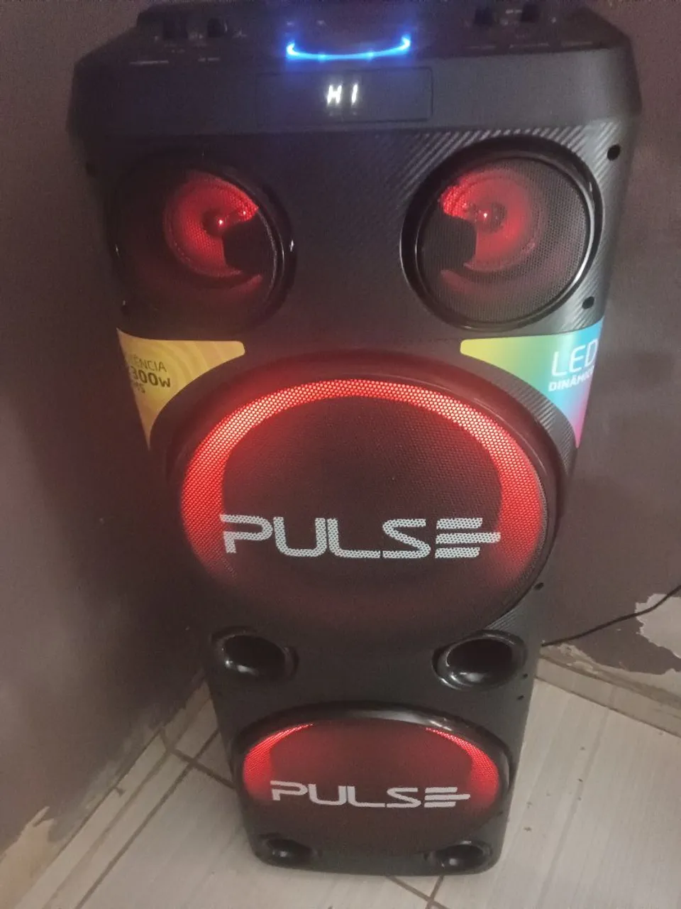 Caixa de som puls 2300 e RMS com LED