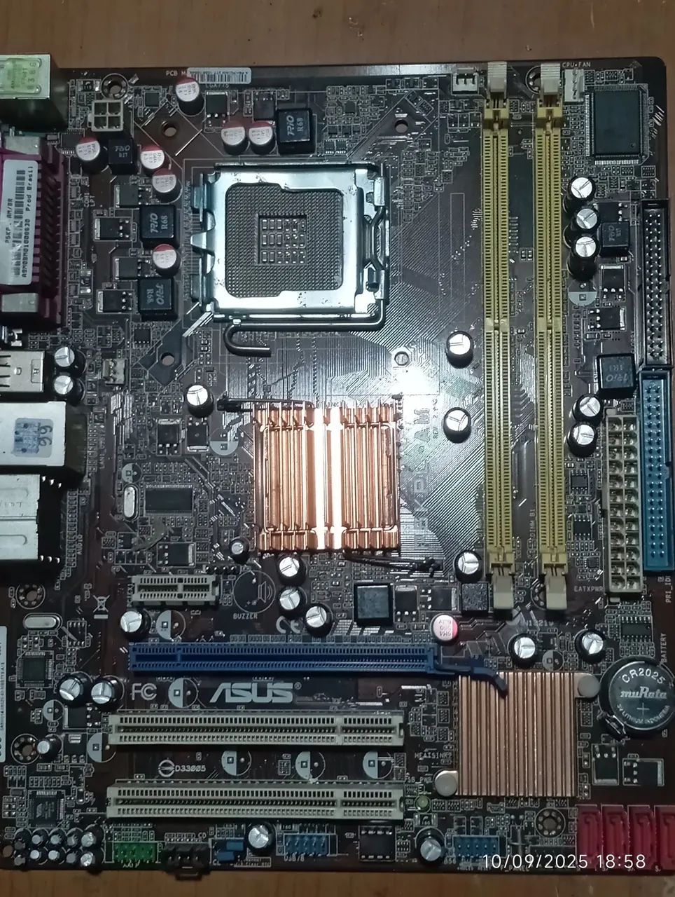 Placa mãe P5KPL-AM DDR2 Placa Liga e não dá Video