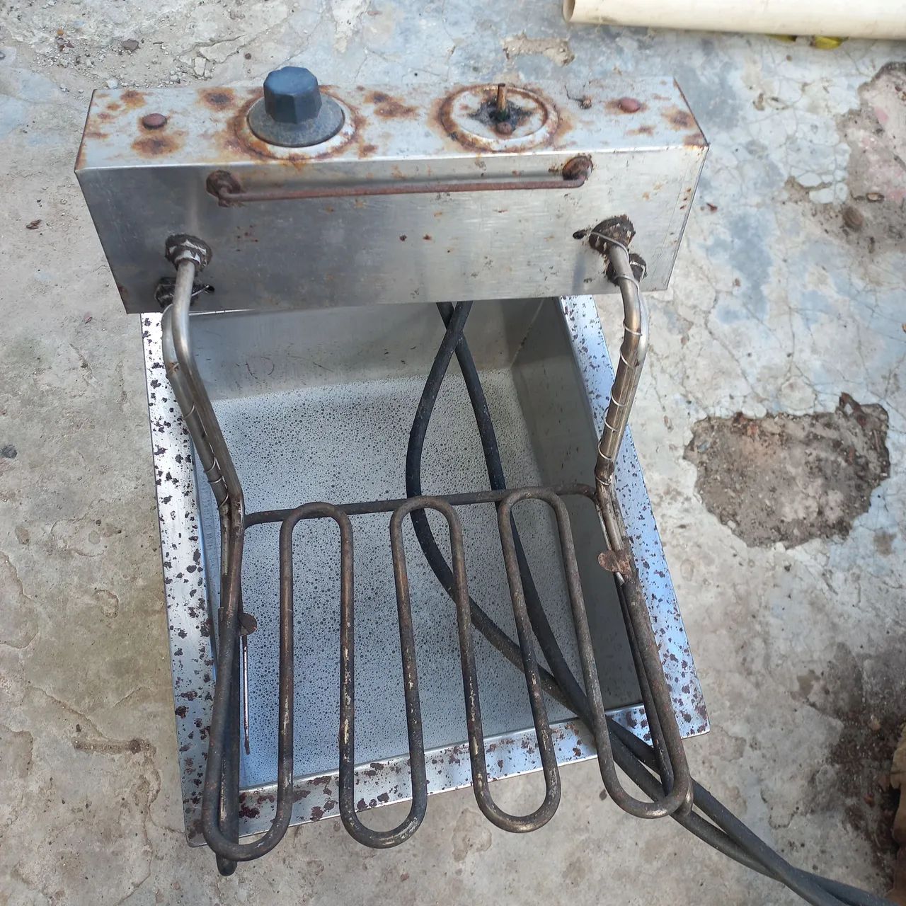 Fritadeira elétrica  precisando de reparo - Foto 5