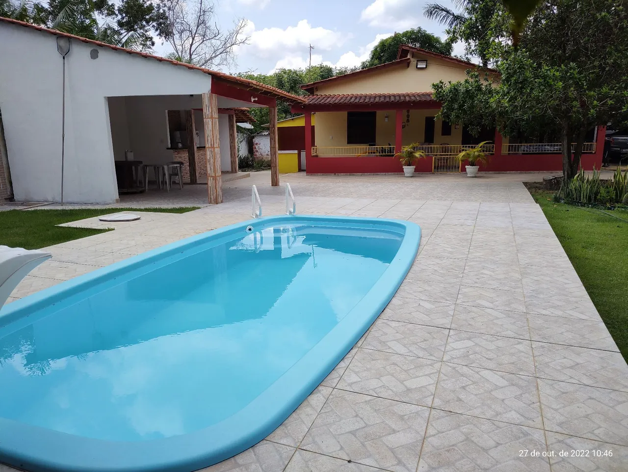 Sítio com piscina excelente localização!