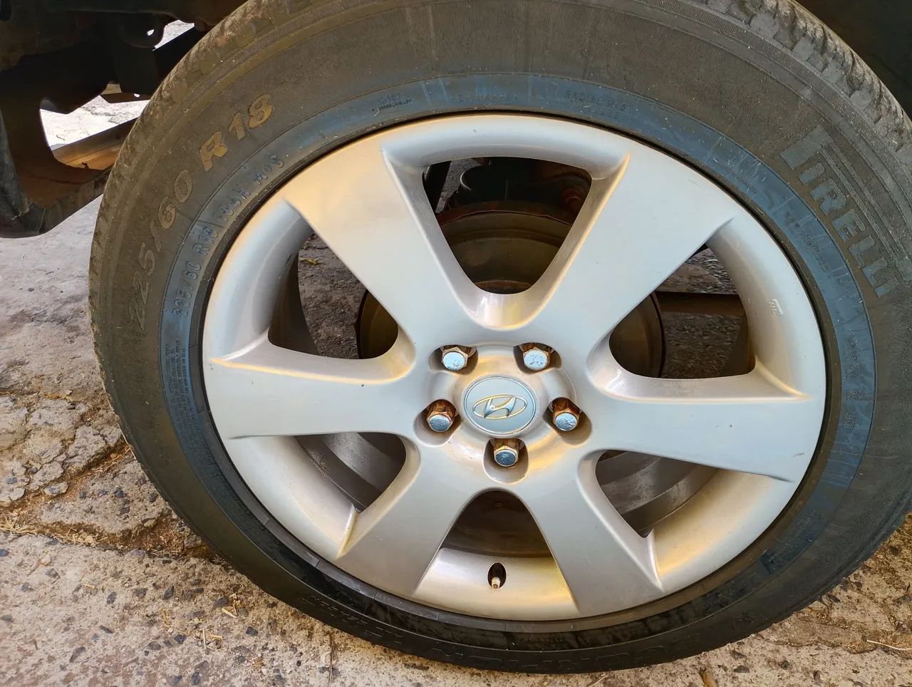 Troco roda aro 18 por aro 15 ou 16