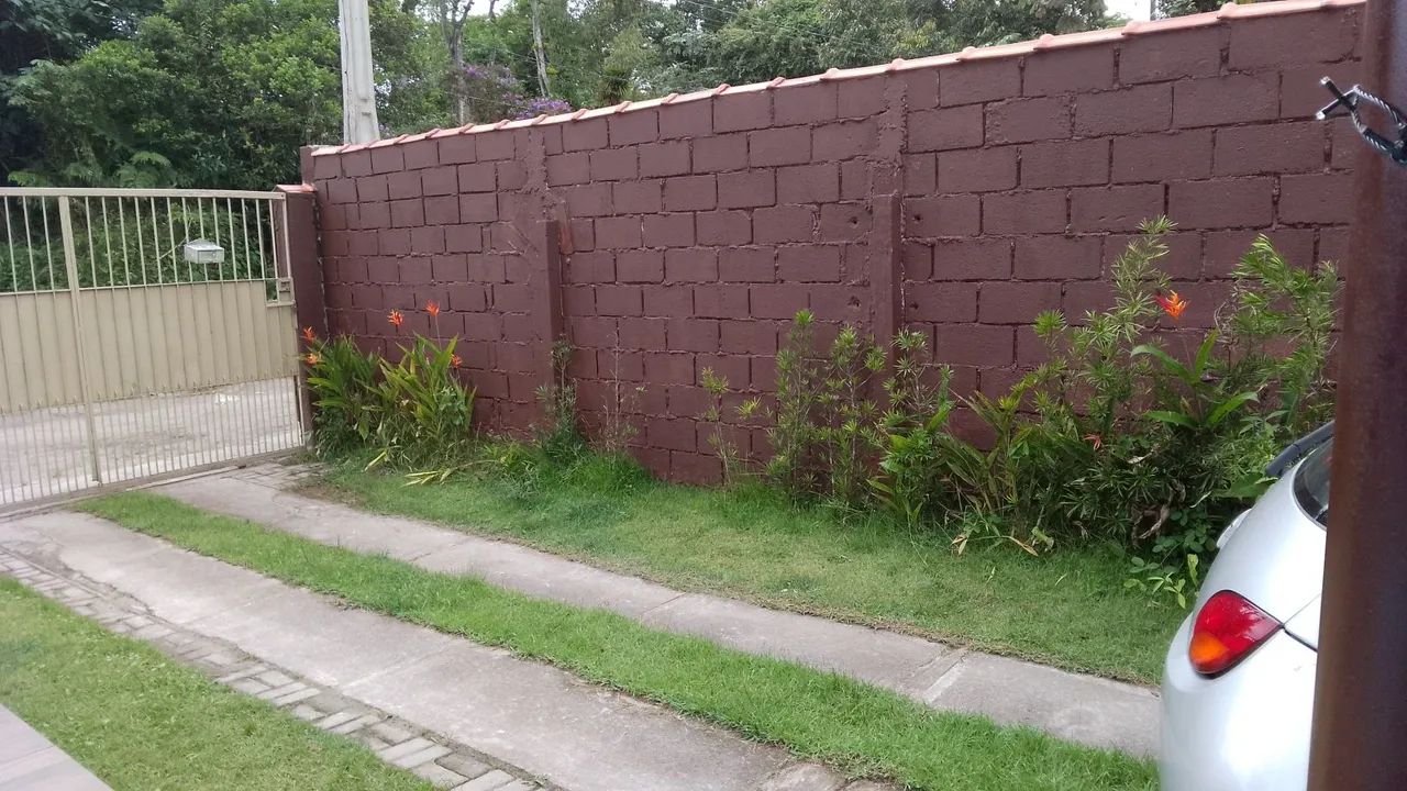 Mini chácara , com 2 chalés , piscina, churrasqueira e vagas para 3 carros - Foto 9