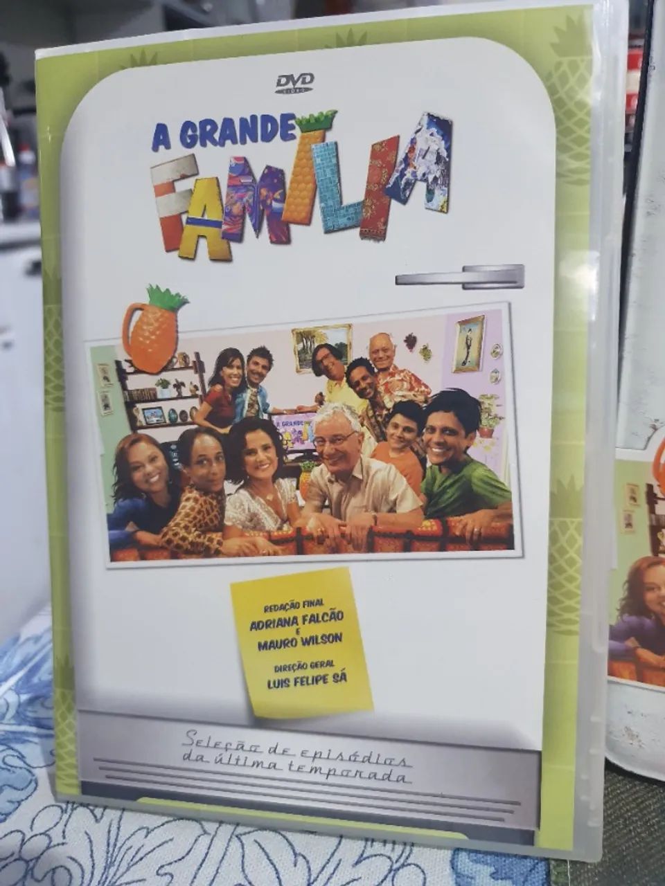 Box DVD A Grande Família com luva metal (lata) ultima temporada com 4 discos Original - Foto 5