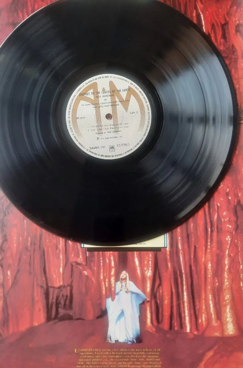 LP VINIL - COLEÇÃO RICK WAKEMAN - 3 ÁLBUNS CLÁSSICOS - Foto 3