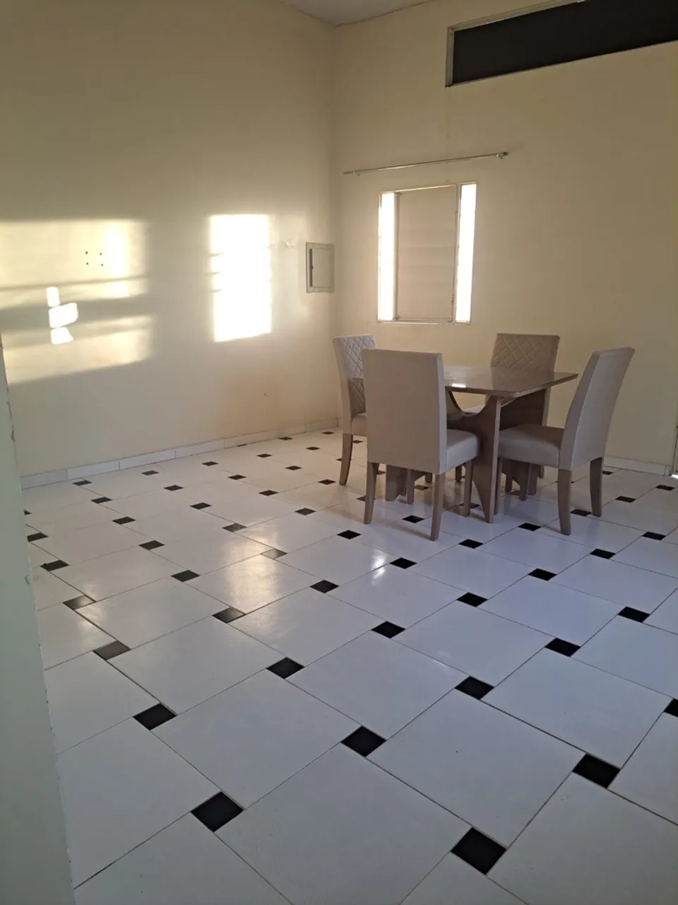 Aluga-se apartamento Buritis