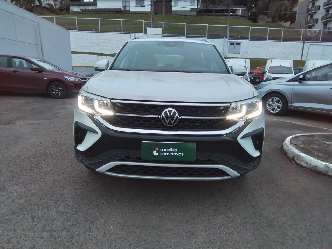 Volkswagen Taos 2023 1.4 250 tsi total flex highline automático
