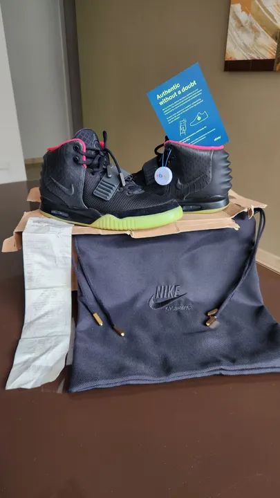 Nike Air Yeezy Solar Red Com Nota Fiscal Original (RARIDADE