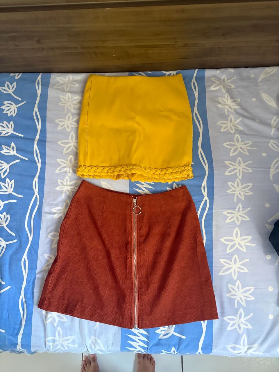Short-saia e saia por 20,00 cada