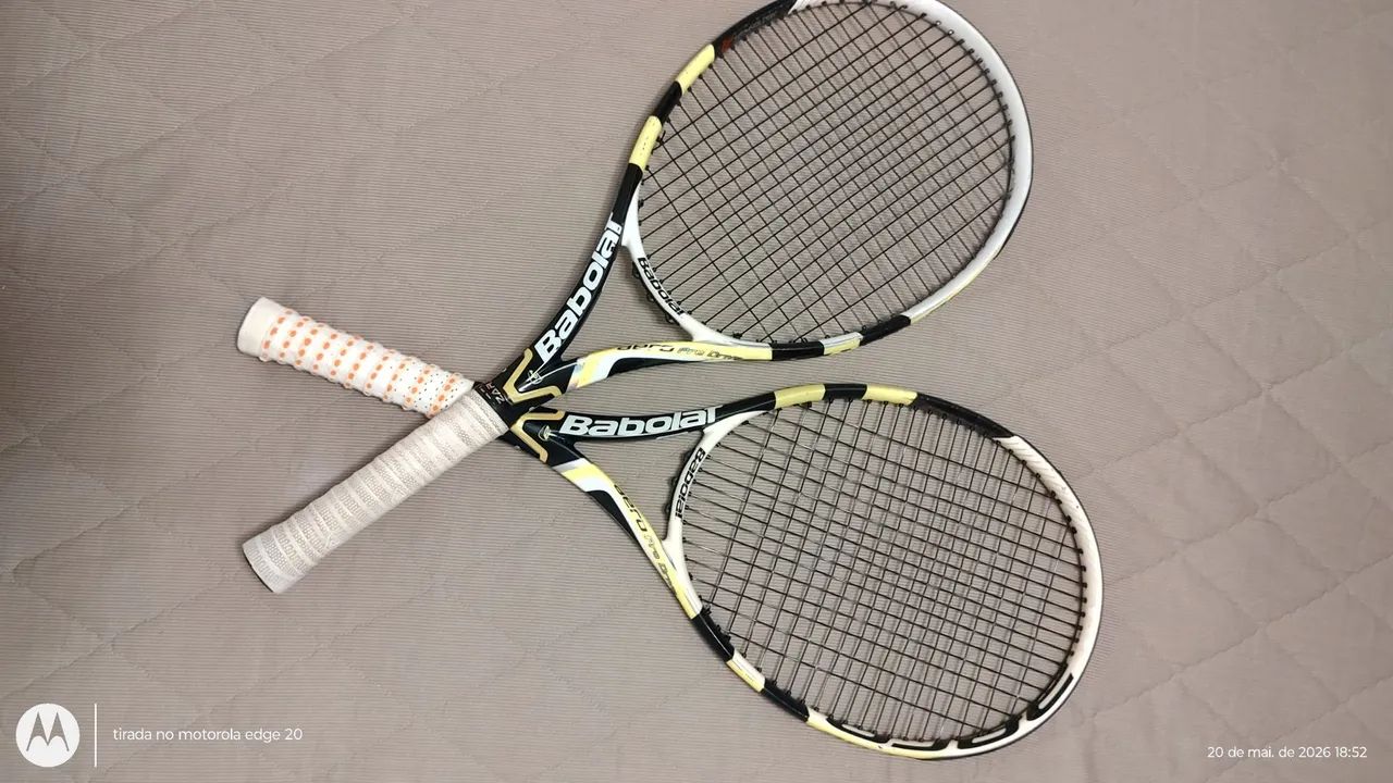 Par de Babolat Aero Pro Drive Cortex - Esportes de Quadra e Ao Ar