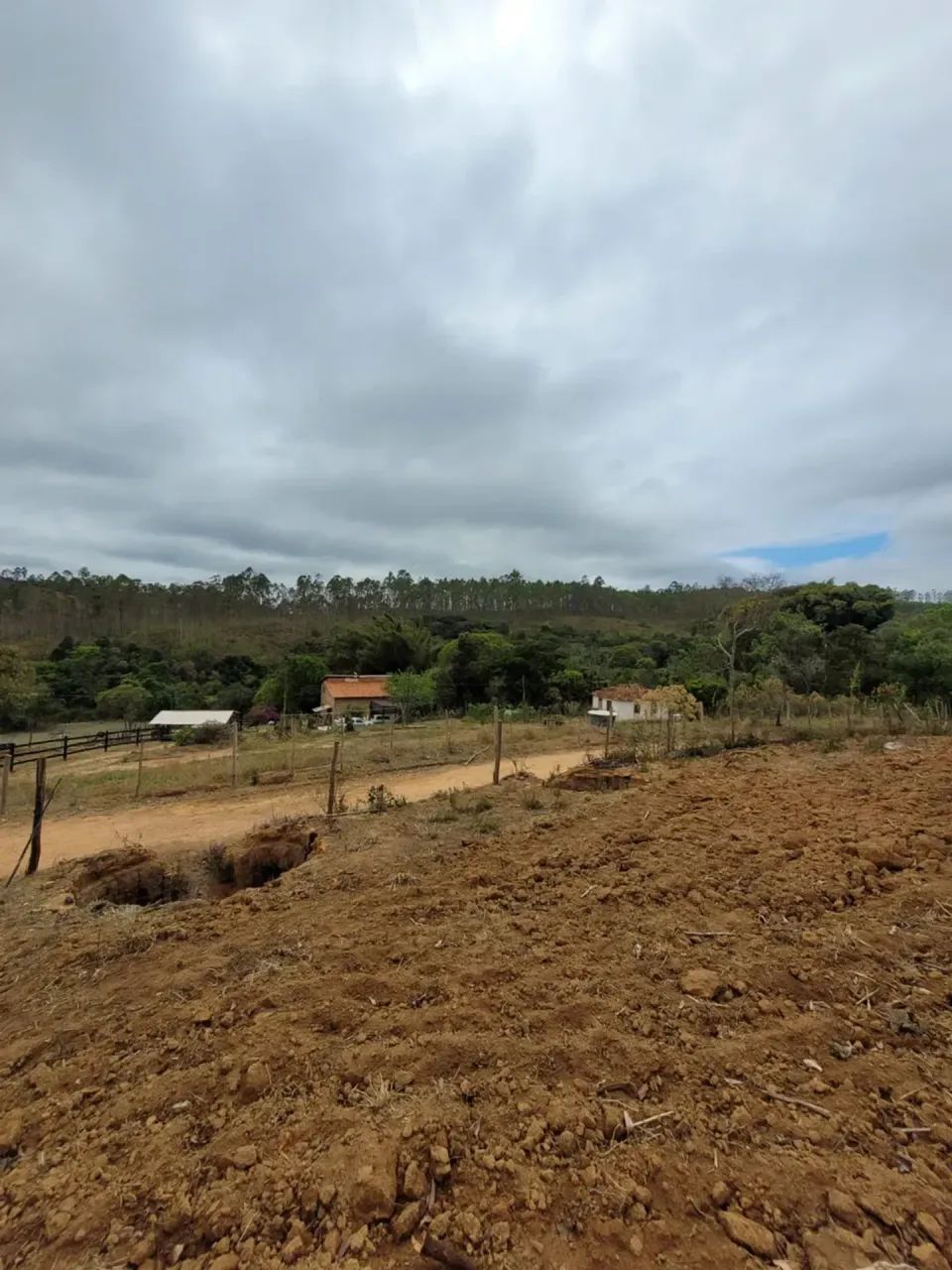 Sitio em Desterro de Entre Rios MG 2 hectares 20 mil metros 220 mil - Foto 11