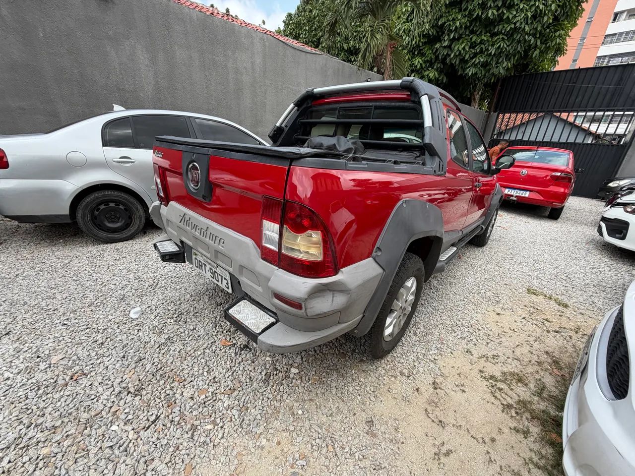 Fiat Strada Adventure1.8/ 1.8 Locker Flex CD 2013 - Foto 3