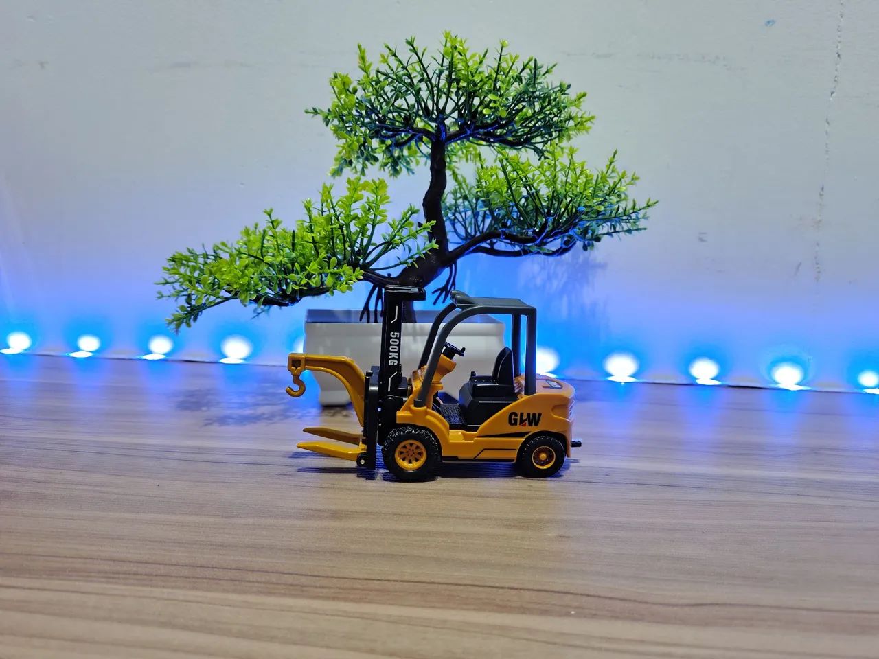 CARRINHO EMPILHADEIRA MINIATURA COLECIONAVEL - Foto 2