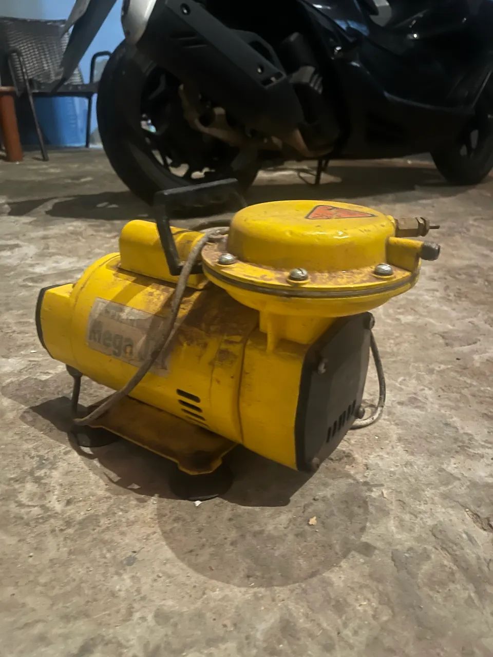 Compressor419420872366499841