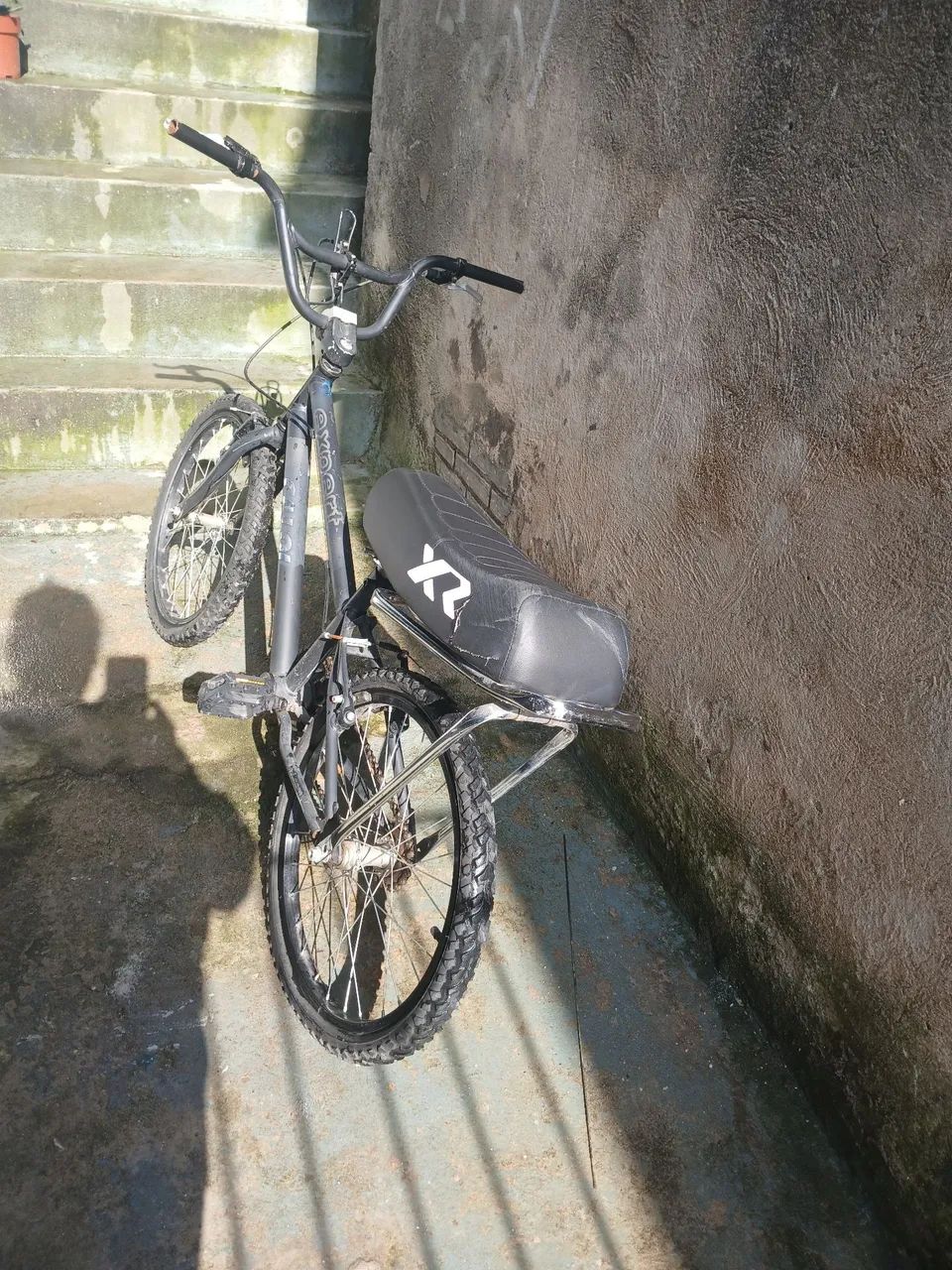 Vendo uma bicicleta aro  20,  valor 300,00 - Foto 5