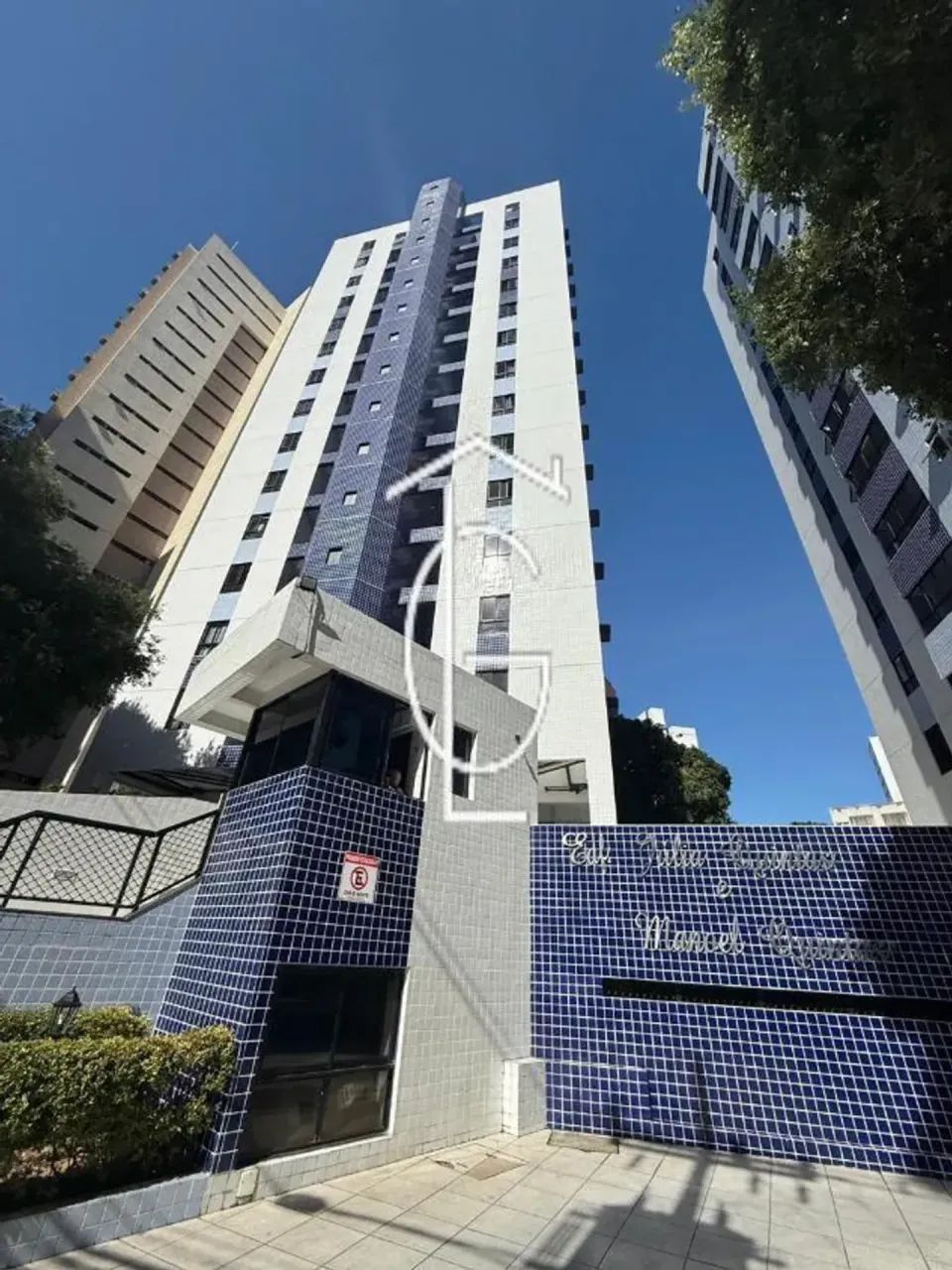 Excelente apartamento de 2 quartos no coração do Espinheiro - Foto 2