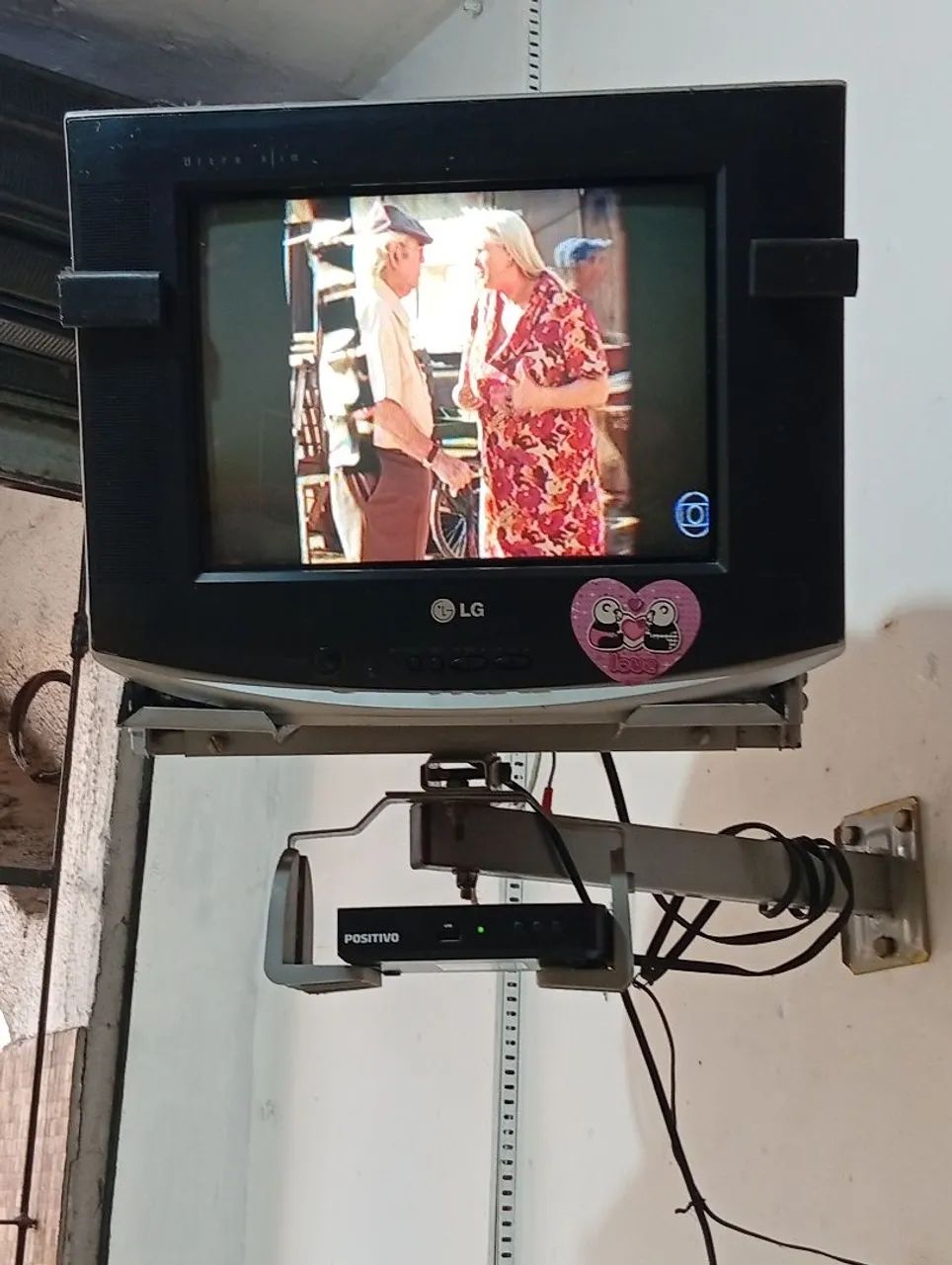TV 14 polegadas 