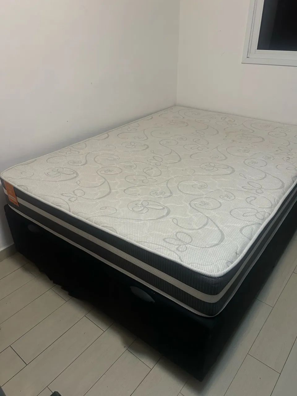 Cama casal baú