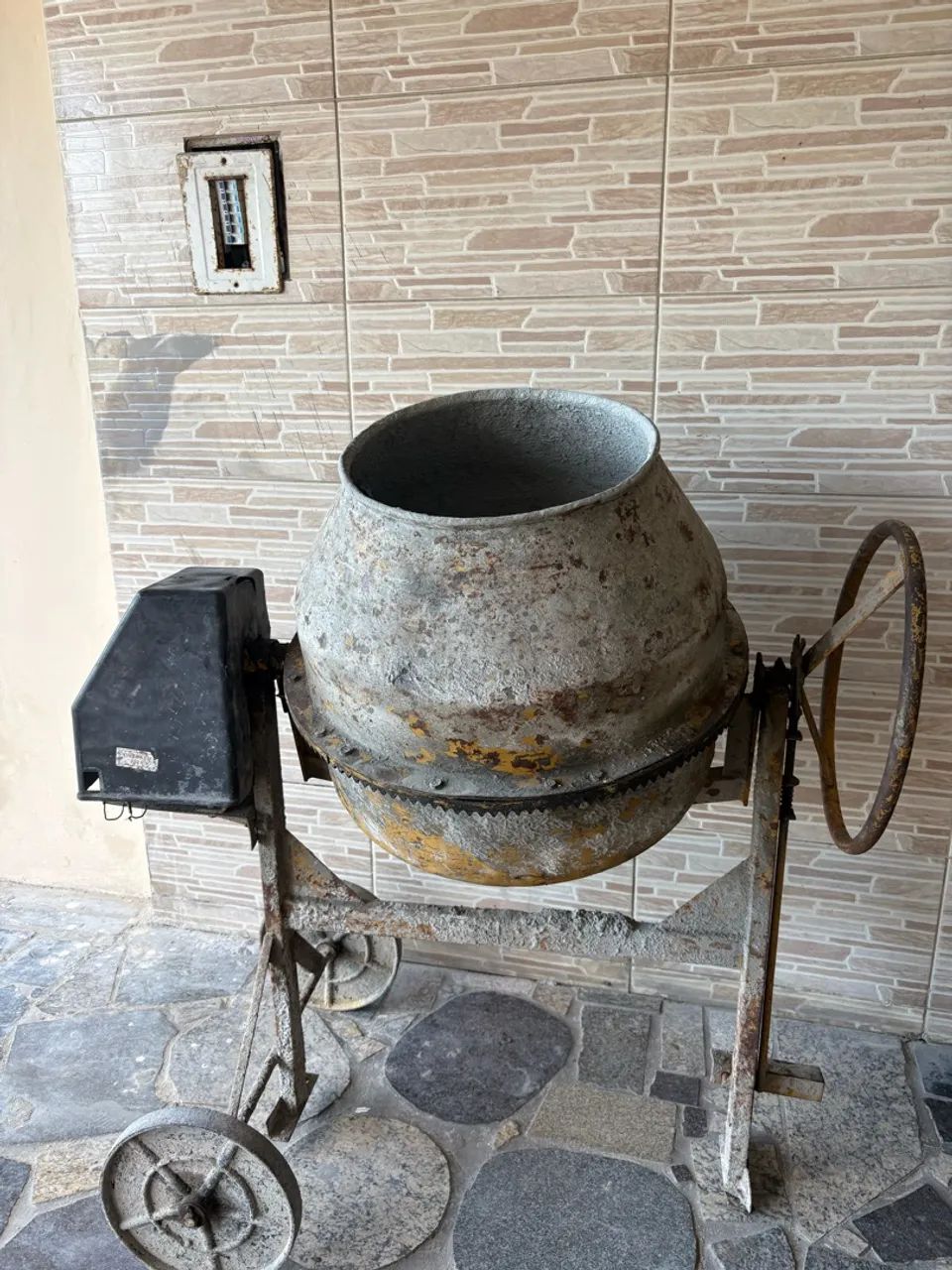 Bitoneira 