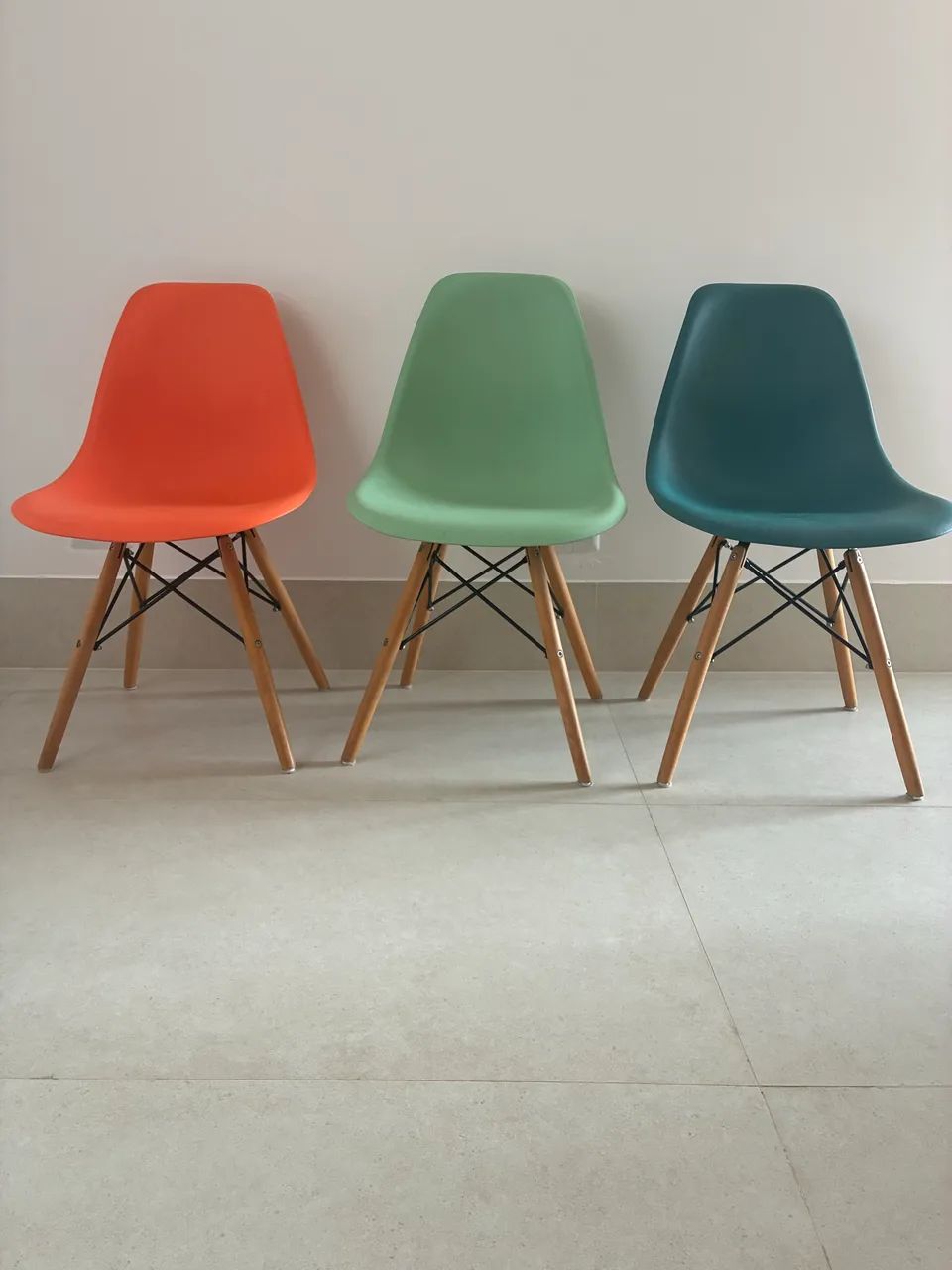 Cadeiras - Tipo Designer arames - Foto 2