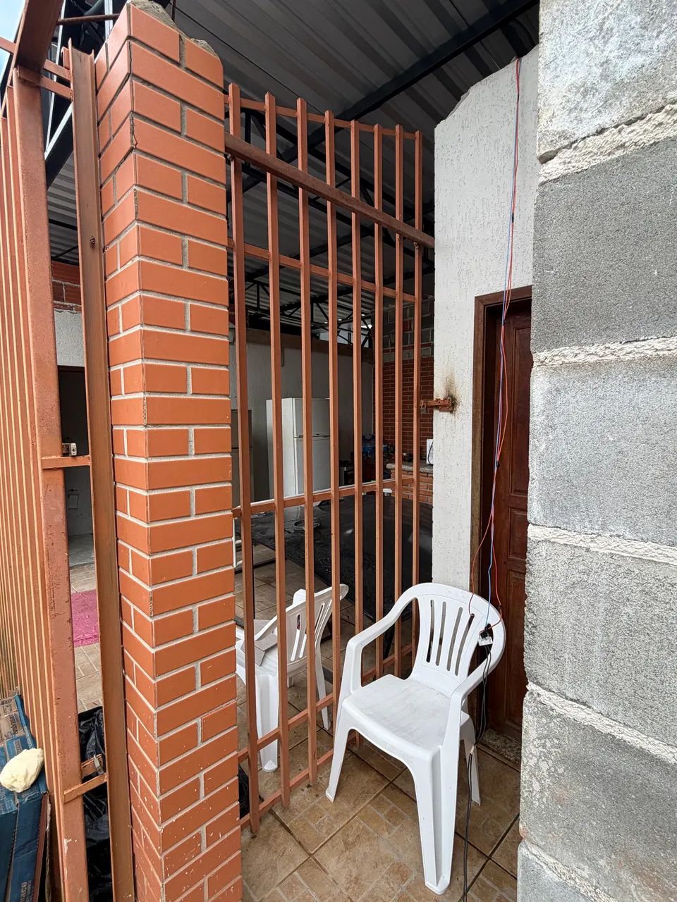 Portas e Estrutura de Ferro - aceito propostas 434777923886796803