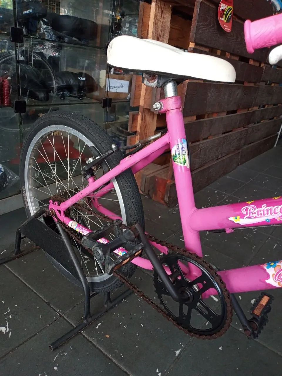Bicicleta aro 20 infantil Rosa com cestinha linda! - Foto 4