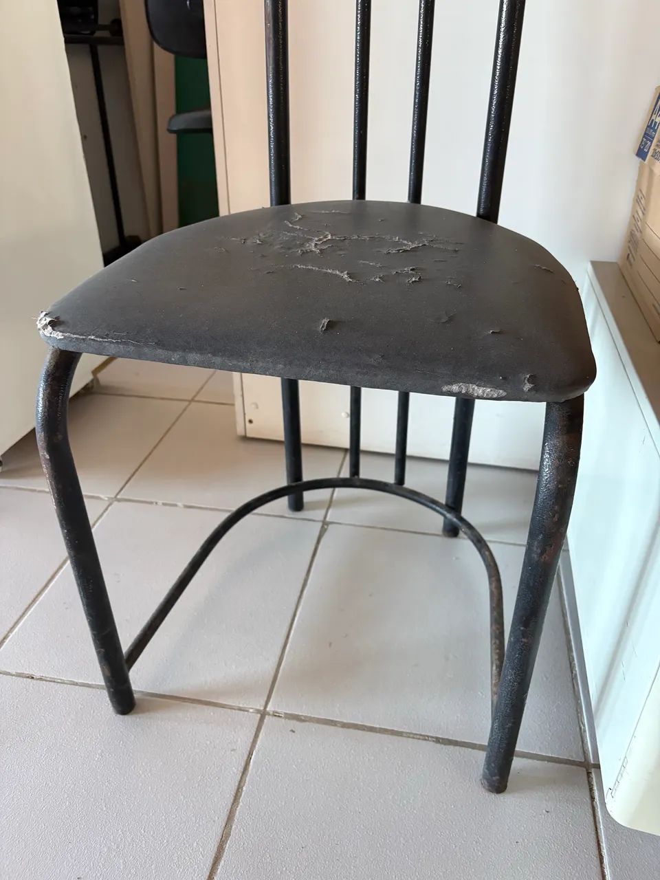 Cadeira de metal  - Foto 2