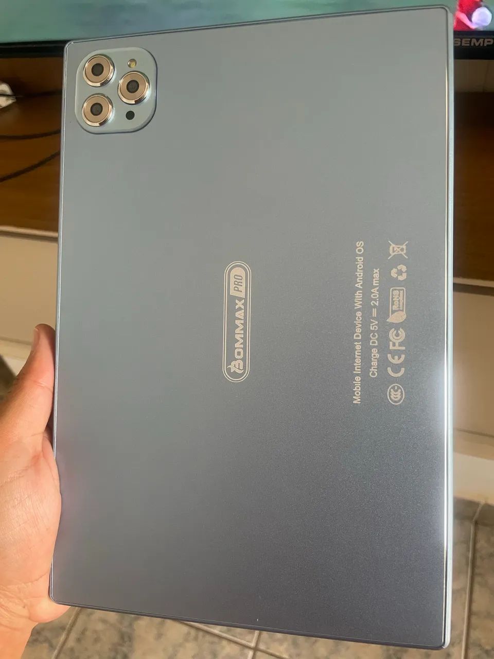 Tablet completo com o teclado e mouse 