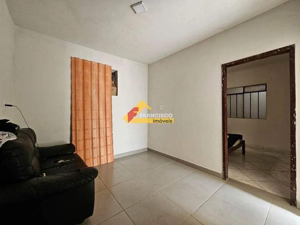 Casa para aluguel, 2 quartos, Centro - Divinópolis/MG